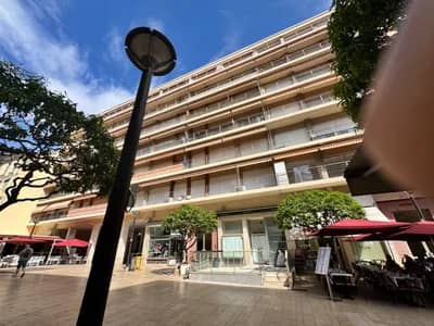 Le Petrel residential building in La Condamine, Monaco