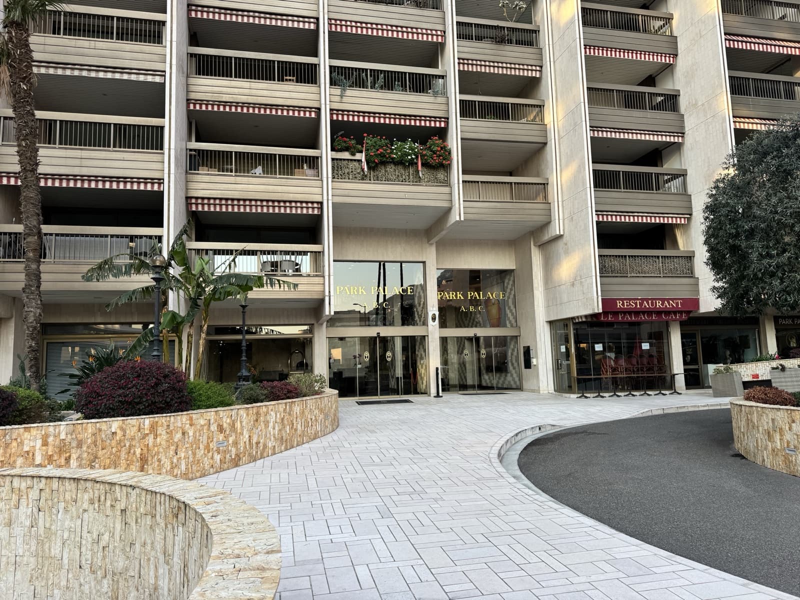 3-bedroom apartment for sale in Park Palace, 