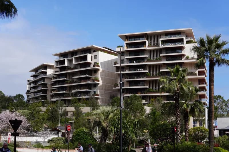 Les Jardins d'Eau apartment building at Le Portier / Mareterra, Monaco, designed by Valode & Pistre