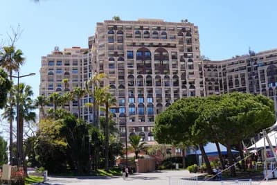 Seaside Plaza