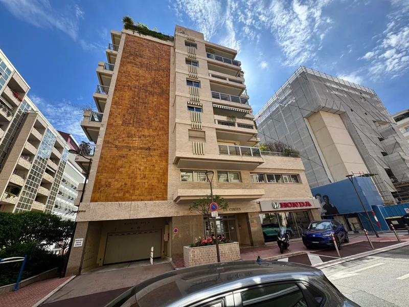 Le Cirius Building