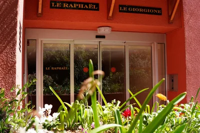 Le Raphael photo photo, residential building in Monaco