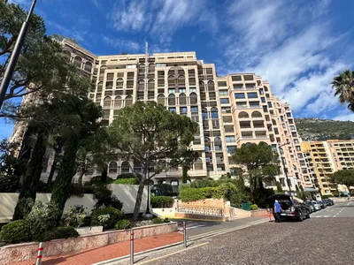 Seaside Plaza building photo, residential building in Monaco